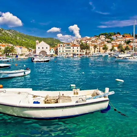 In With Sea View, Terrace, Air Conditioning, Wi-fi Apartment Hvar Town